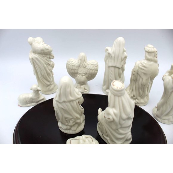 Nativity Set Holiday Style Wooden Base White Porcelain with Gold Color Accents - Picture 9 of 16
